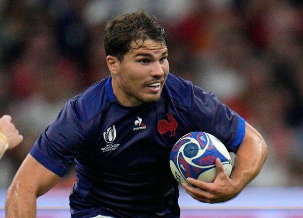Antoine Dupont: France captain returns to Rugby World Cup squad after surgery on broken cheekbone | Rugby Union News