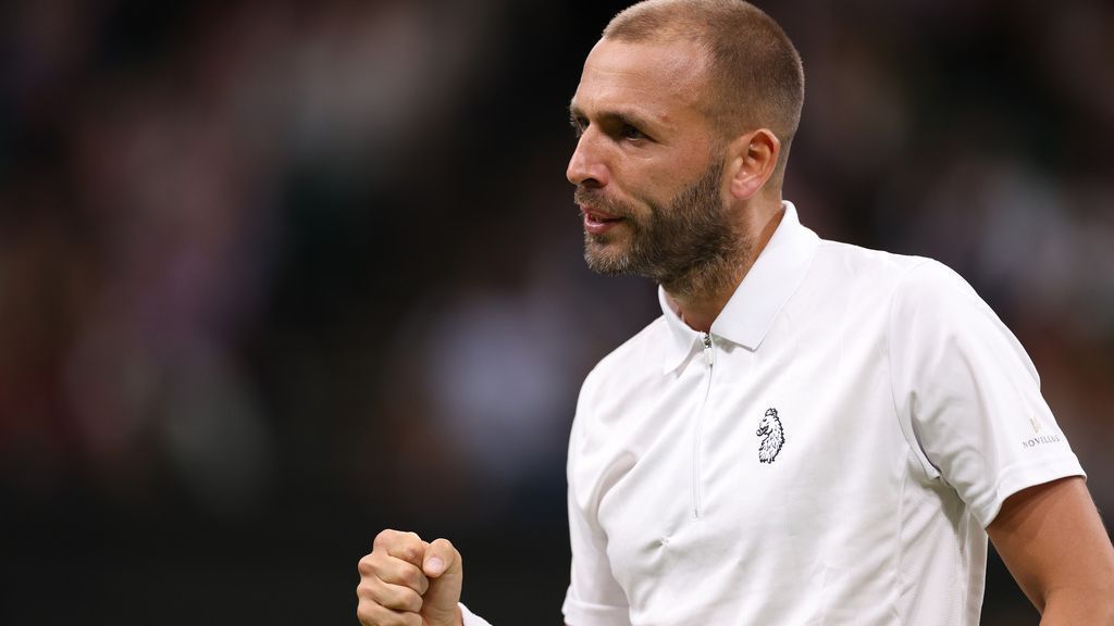 Britain, Italy secure berths in Davis Cup quarterfinals