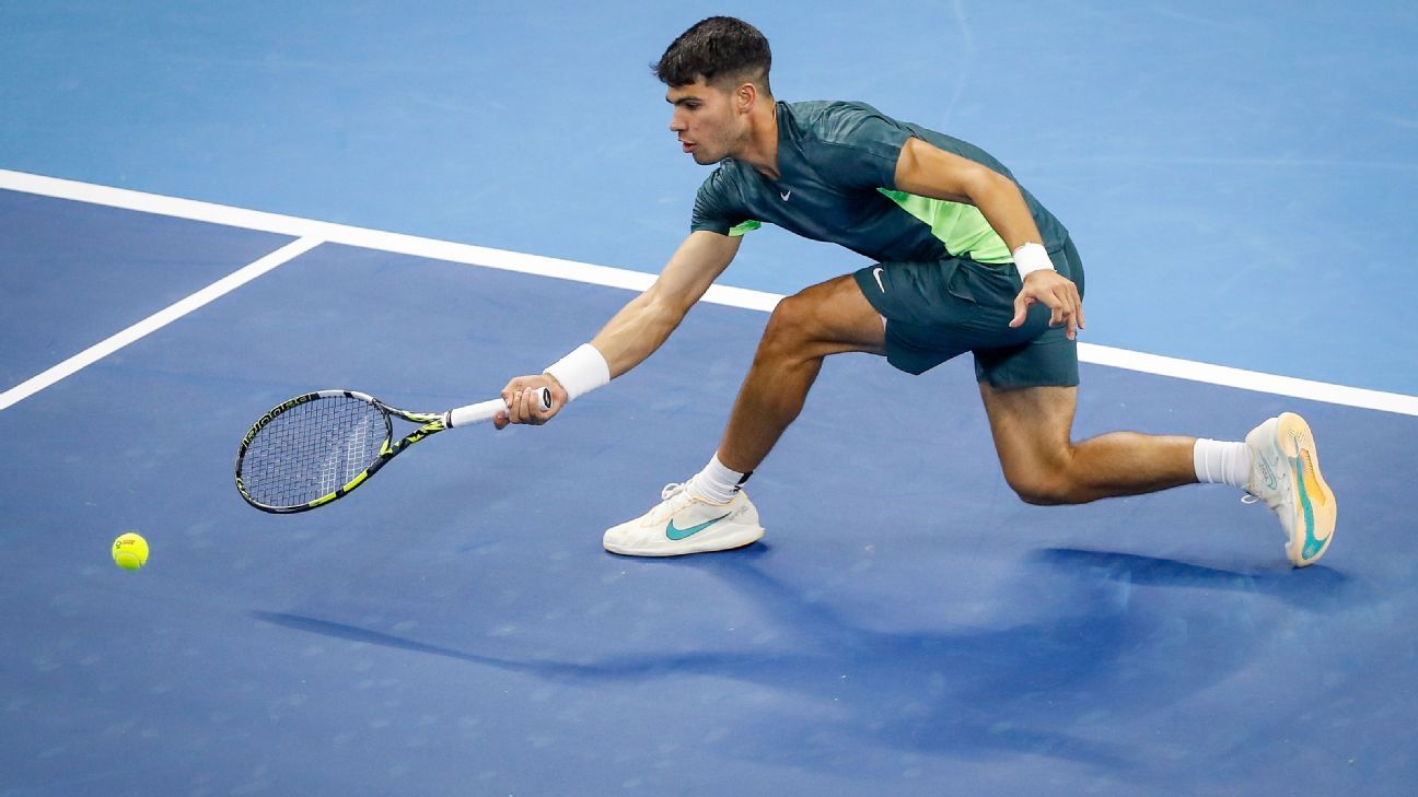 Carlos Alcaraz and Daniil Medvedev untroubled in first round at China Open