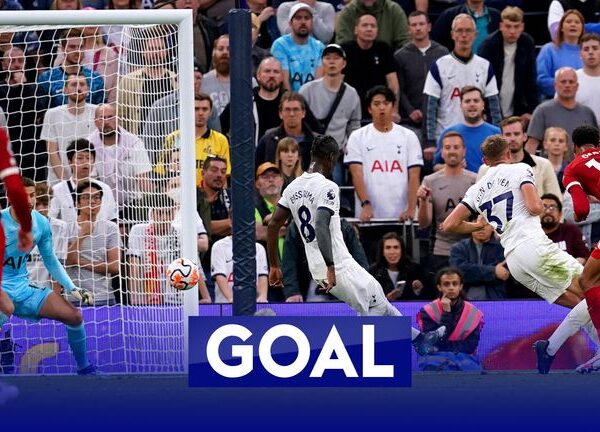 Gakpo half-volley brings things level for Liverpool Gakpo half-volley brings things level for Liverpool