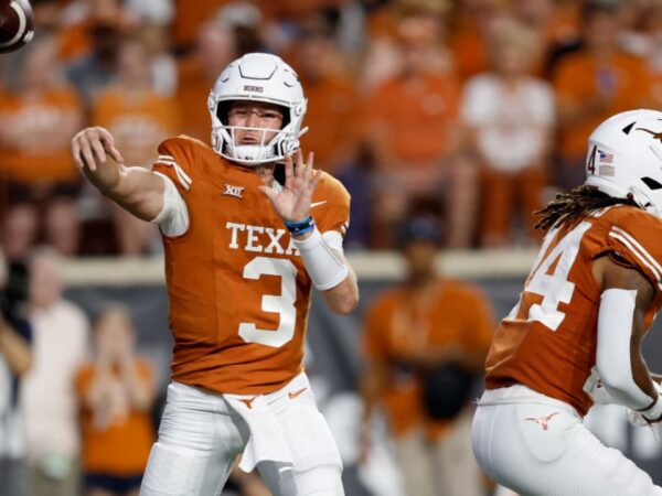 How to Watch Texas Longhorns vs. Kansas Jayhawks Online: TV Channel, Start Time, Live Stream