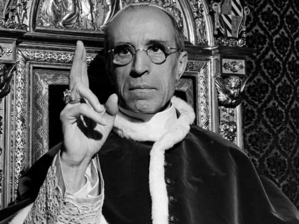 Letter showing Pope Pius XII had detailed information from German Jesuit about Nazi holocaust