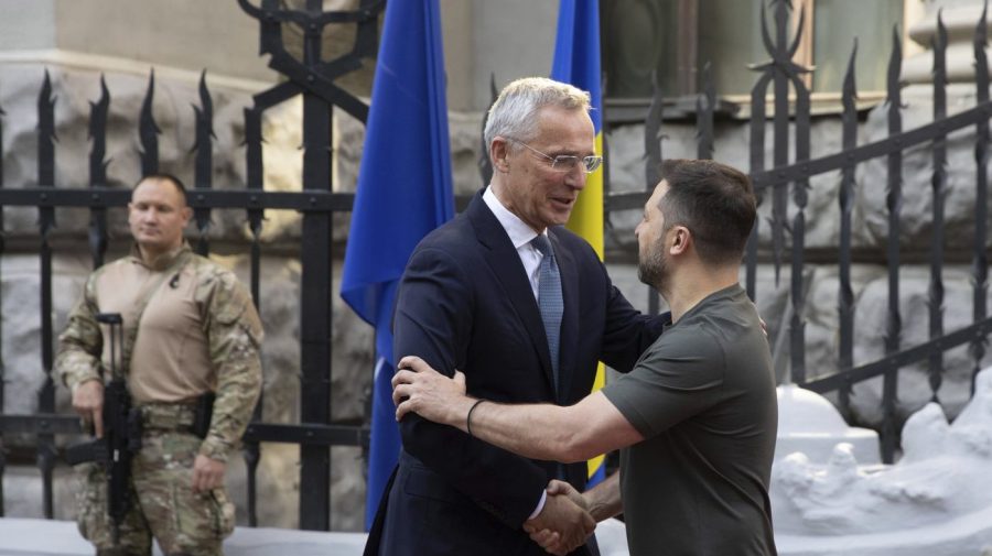 NATO chief visits Kyiv, says Ukraine troops ‘gradually gaining ground’
