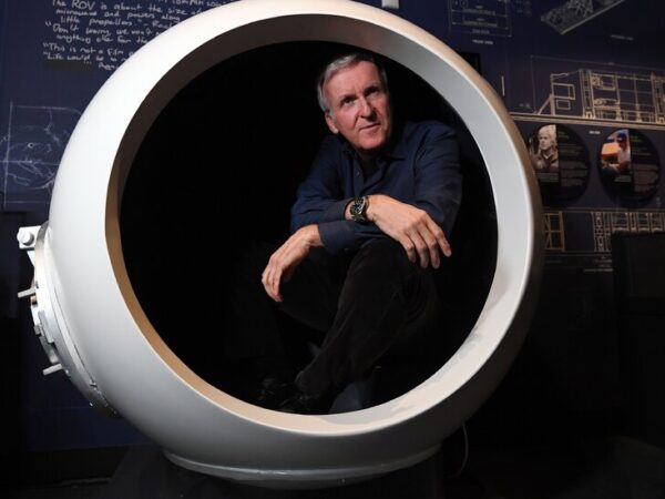What James Cameron Wants to Bring Up From the Titanic