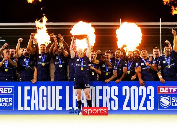 Wigan Warriors lift League Leaders’ Shield as Warrington Wolves clinch play-off spot in Super League’s ‘Frantic Finale’ | Rugby League News