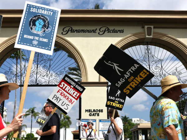 Writers Guild and Studios Reach Deal to End Their Strike