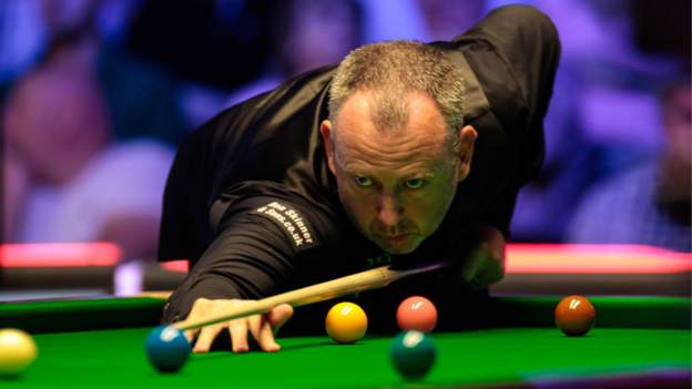British Open: Mark Williams beats Mark Selby 10-7 to win title for a third time British Open: Mark Williams beats Mark Selby 10-7 to win title for a third time