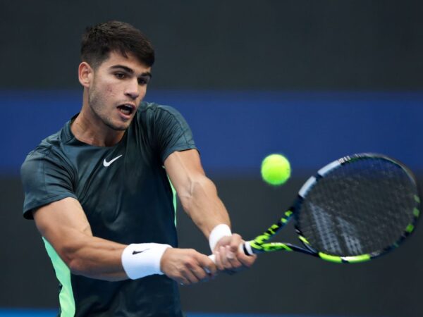 Carlos Alcaraz, Novak Djokovic to meet in semis at ATP Finals