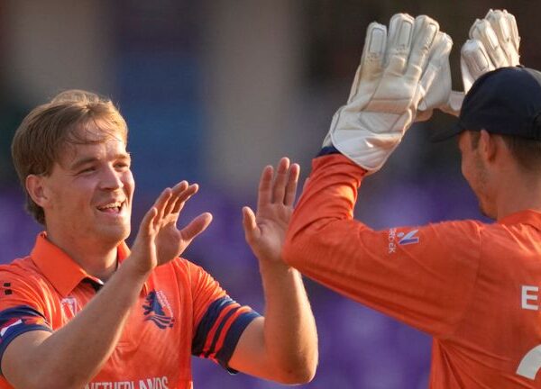 Cricket World Cup: Pakistan beat valiant Netherlands as Bas de Leede stars in defeat for Dutch | Cricket News Cricket World Cup: Pakistan beat valiant Netherlands as Bas de Leede stars in defeat for Dutch | Cricket News