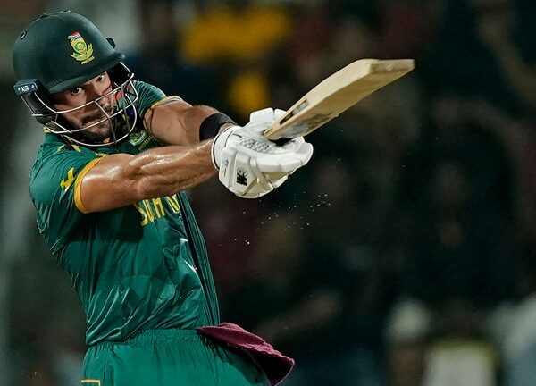 Cricket World Cup: South Africa defeat Pakistan in a thriller to move top of table | Cricket News Cricket World Cup: South Africa defeat Pakistan in a thriller to move top of table | Cricket News