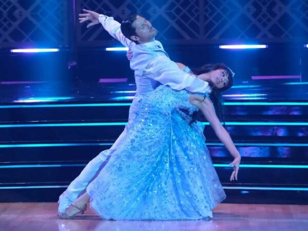 ‘Dancing With the Stars’: Mira Sorvino Eliminated After Tearful Most Memorable Year Night (Recap)