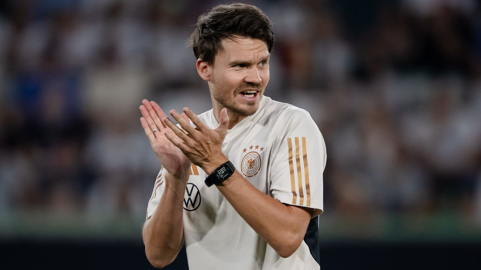 Danny Rohl: Sheffield Wednesday close to appointing German coach, 34, as youngest manager in EFL | Football News