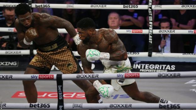 Isaac Chamberlain outsmarts Mikael Lawal to become British cruiserweight champion Isaac Chamberlain outsmarts Mikael Lawal to become British cruiserweight champion