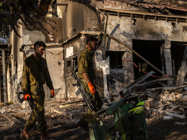 Israel-Hamas War News: Israel Briefly Sends Tanks Into Gaza Strip