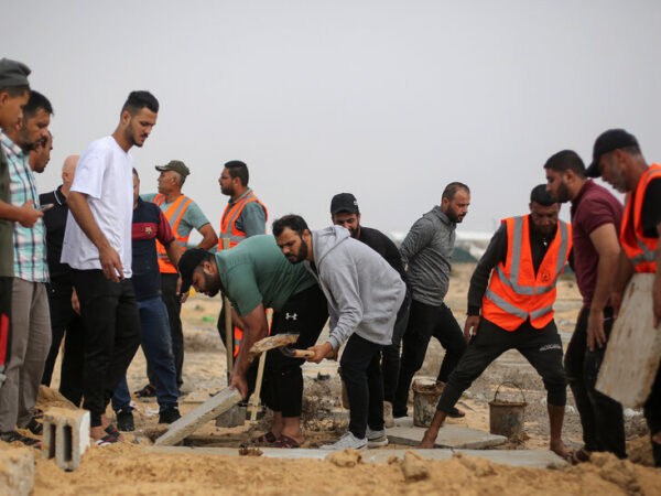 Israel Launches Strikes on Gaza as U.S. Backs Delaying Invasion: Live News Israel Launches Strikes on Gaza as U.S. Backs Delaying Invasion: Live News