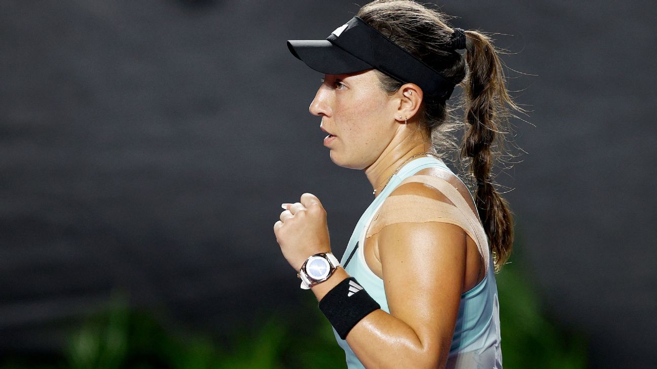 Jessica Pegula defeats Elena Rybakina in straight sets to open WTA Finals Jessica Pegula defeats Elena Rybakina in straight sets to open WTA Finals