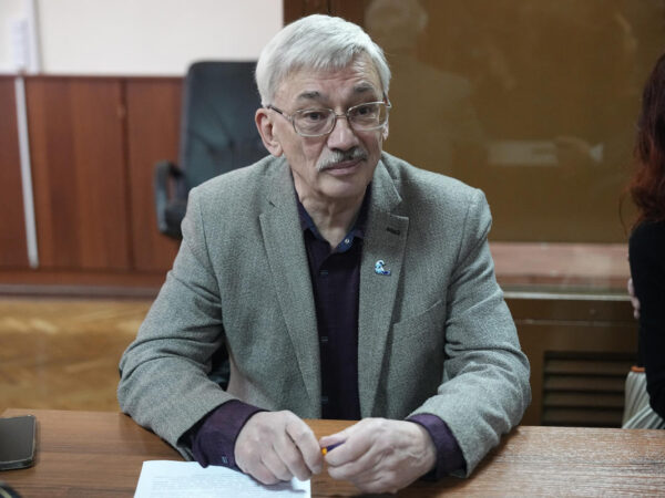 Russian authorities seek to fine a human rights advocate for criticizing the war in Ukraine