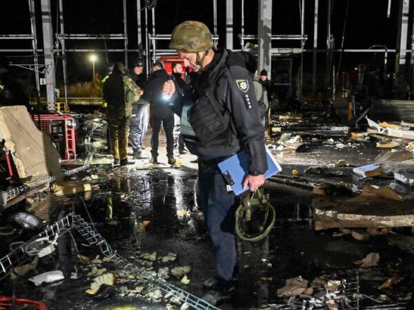 Russian Missile Kills Six at Ukraine Postal Depot