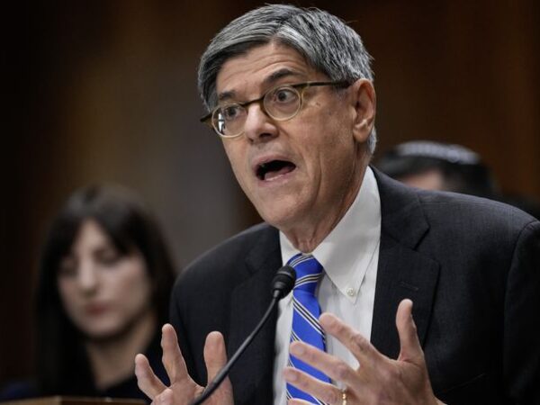 Sen. Mitt Romney raises concerns over nomination of Jack Lew as ambassador to Israel