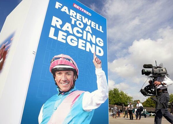 Sun Chariot Stakes: Frankie Dettori steers Inspiral to victory and celebrates 500th Newmarket winner | Racing News