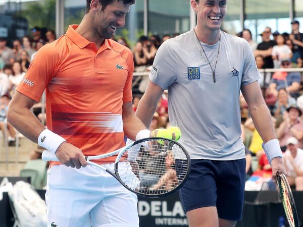 Swiatek wins again, Shelton turns 21, and more from the week in tennis