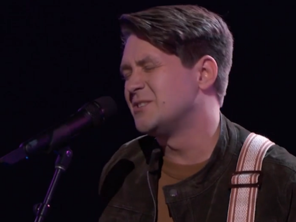 ‘The Voice’: Lennon VanderDoes’ Unique Voice Stuns the Coaches