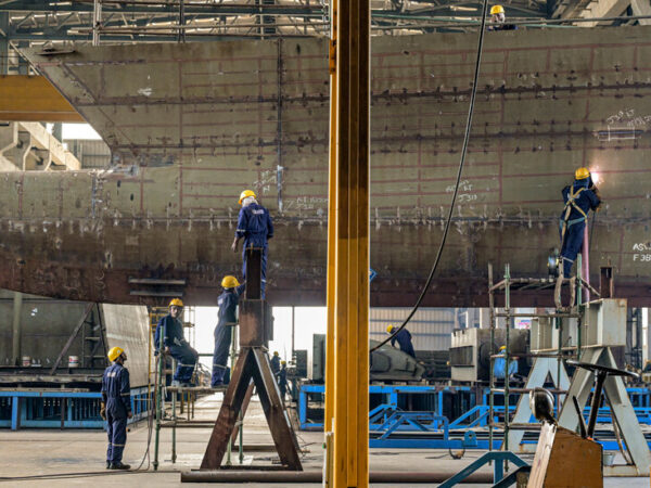 U.S. Pursues a Coveted Prize: India as a Defense Partner