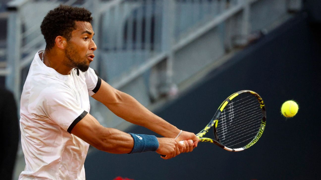 Arthur Fils, Luca Van Assche start with wins at Next Gen Finals