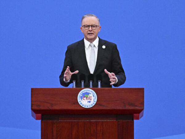 China Premier Li seeks to bolster his country’s economic outlook at the Shanghai export fair China Premier Li seeks to bolster his country’s economic outlook at the Shanghai export fair