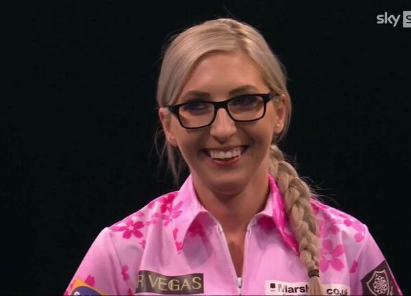 Grand Slam of Darts: Fallon Sherrock beaten by Michael van Gerwen as Michael Smith makes winning start to title defence | Darts News