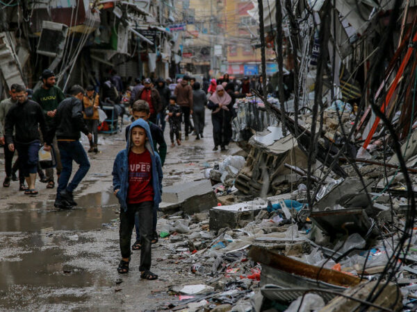 Hamas and Israel Extend Cease-Fire for 2 Days, Qatar Says