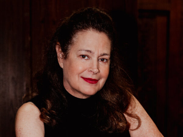 ‘I’m Still Alive’: Sean Young Takes the Stage in ‘Ode to the Wasp Woman’