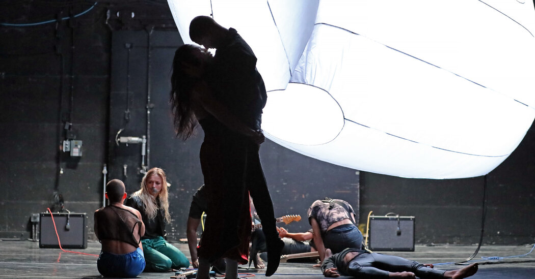 It Seemed to Have It All: 9 Dancers, 5 Guitars, 5 Amps