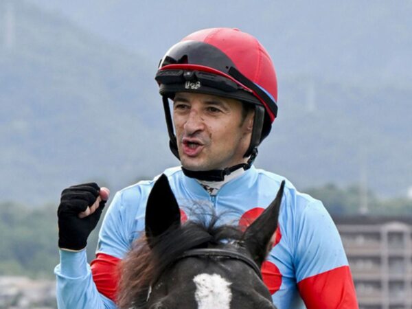 Japan Cup: Equinox blows them away under Christophe Lemaire in Tokyo beating Liberty Island and Star On Earth | Racing News