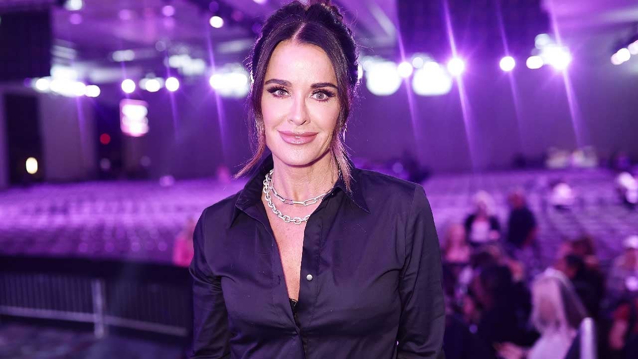 Kyle Richards Clarifies Mauricio Umansky Divorce Comments, Says They’re ‘Separated’ But ‘Amicable’ Kyle Richards Clarifies Mauricio Umansky Divorce Comments, Says They’re ‘Separated’ But ‘Amicable’