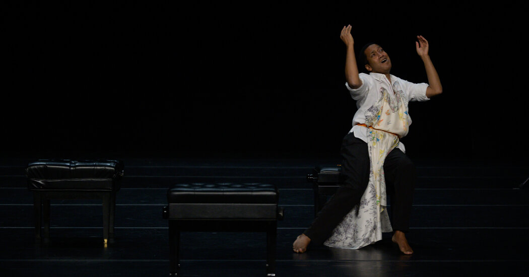 Review: In ‘Köln Concert,’ Dancing Like Everyone’s Watching