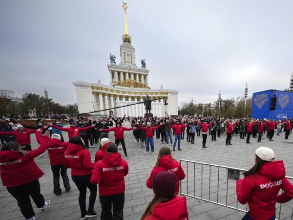 Russia opens a vast national exposition as presidential election approaches