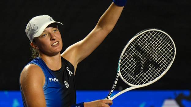 WTA Finals: Iga Swiatek beats Coco Gauff in Cancun group stage WTA Finals: Iga Swiatek beats Coco Gauff in Cancun group stage