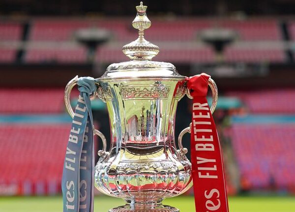 FA Cup third-round draw: Arsenal vs Liverpool, Sunderland vs Newcastle and Wigan vs Man Utd | Football News