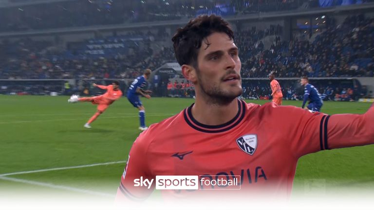 Goncalo Paciencia’s Christmas ‘cracker’ volley for Bochum | Video | Watch TV Show Goncalo Paciencia’s Christmas ‘cracker’ volley for Bochum | Video | Watch TV Show