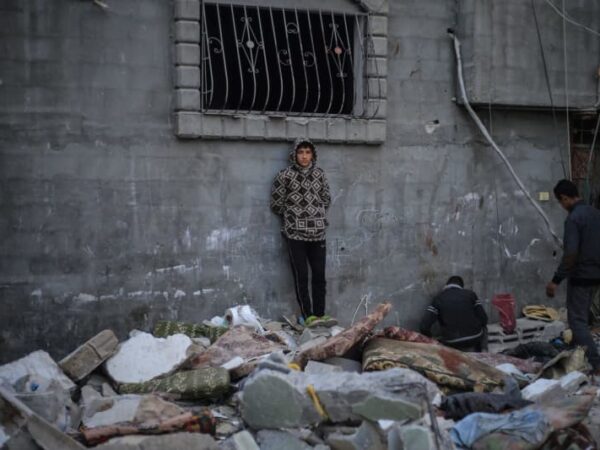 Israel expands south Gaza deployment amid growing humanitarian crisis