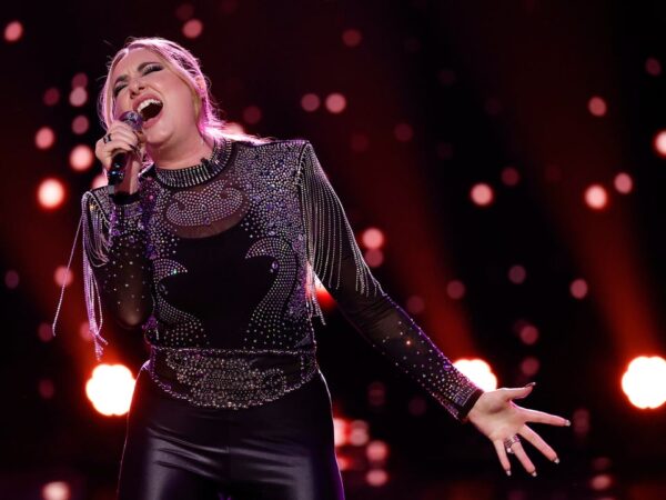 ‘The Voice’ Finalist Jacquie Roar Talks Upcoming Collabs With Coach Reba McEntire and Tom Nitti (Exclusive)