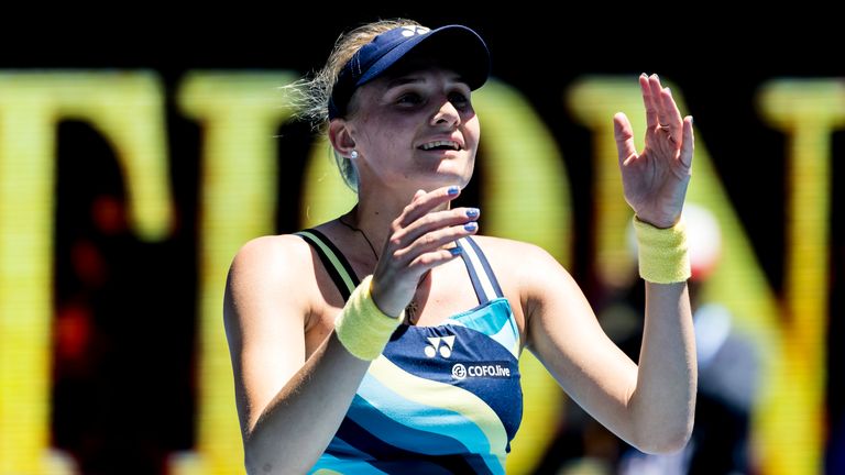 Australian Open: Linda Noskova’s teenage dream ended by qualifier Dayana Yastremska in quarter-finals | Tennis News Australian Open: Linda Noskova’s teenage dream ended by qualifier Dayana Yastremska in quarter-finals | Tennis News