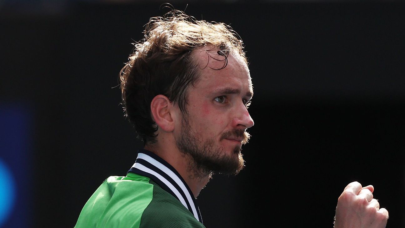 Daniil Medvedev takes out Hubert Hurkacz, back in Australian Open semifinals Daniil Medvedev takes out Hubert Hurkacz, back in Australian Open semifinals