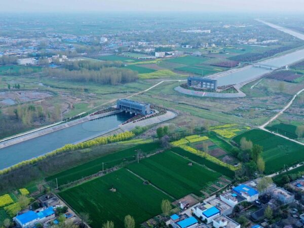 Dormitory Fire Kills 13 in Central China