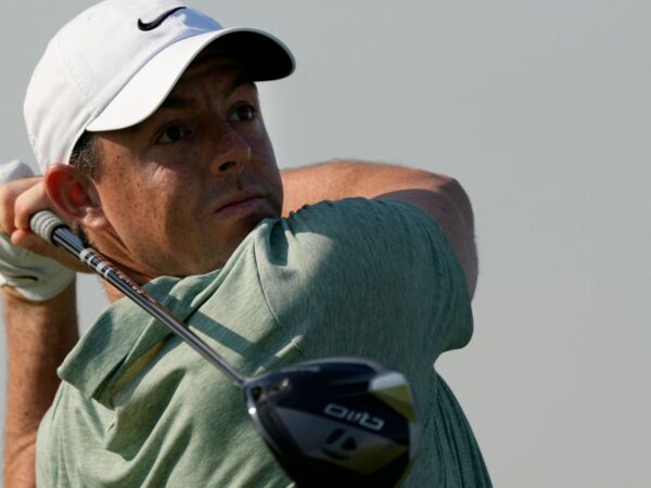 Dubai Invitational: Rory McIlroy shoots -9 to take first-round lead as Tommy Fleetwood also makes strong start | Golf News