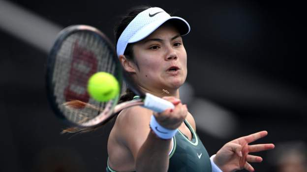 Emma Raducanu out of Auckland Classic with three-set defeat by Elina Svitolina