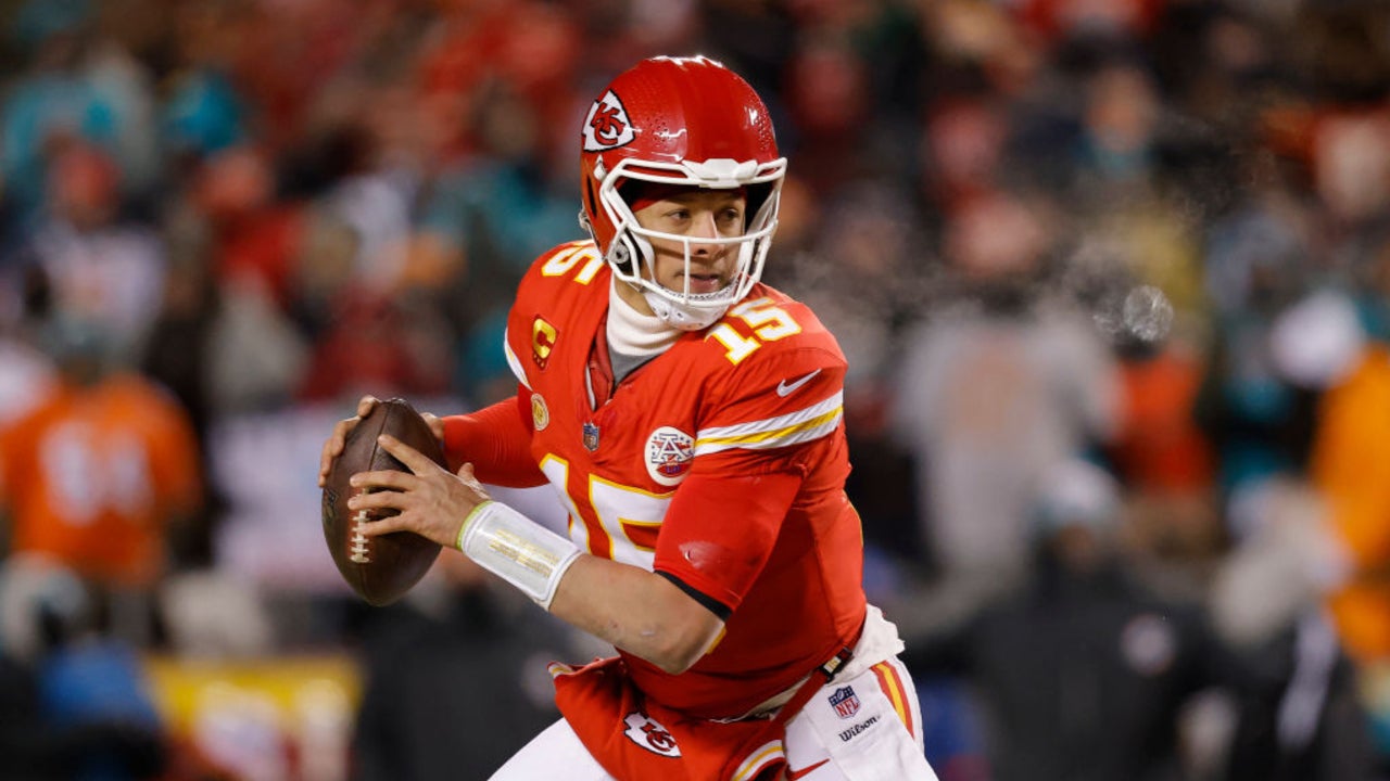 How to Watch the Kansas City Chiefs vs. Buffalo Bills Divisional Round Game: Start Time, Live Stream