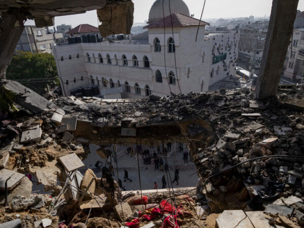 Israel-Hamas War Live Updates: Houthi Attack in Red Sea Is Shot Down