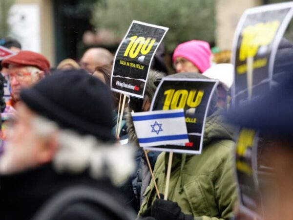 Israelis strike to mark 100 days of Gaza war